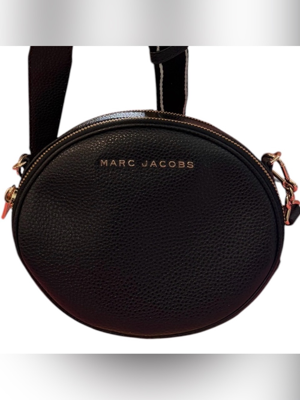 Marc Jacobs Black Pebbled Leather Round CrossbodyBag Guitar Strap Authentic